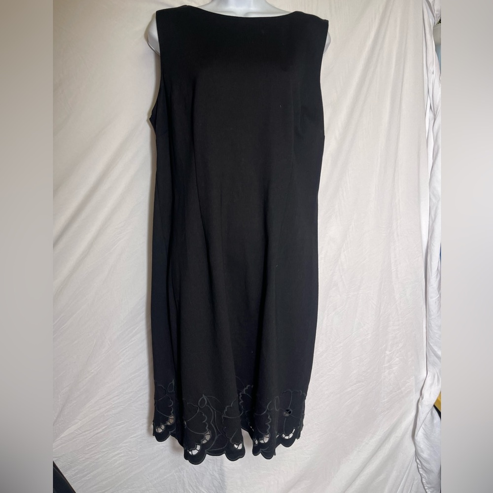 Talbots size‎ 16 petite stunning classic black dress with detailed bottom